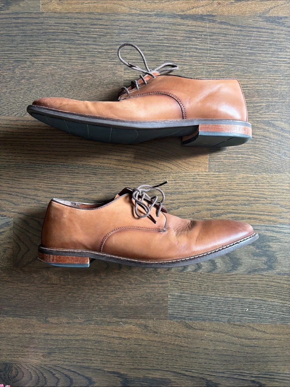 Vince Camuto sleek cognac